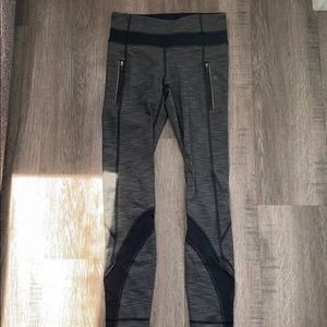 Lululemon Cropped Leggings. Size 2 Dot Confirmed